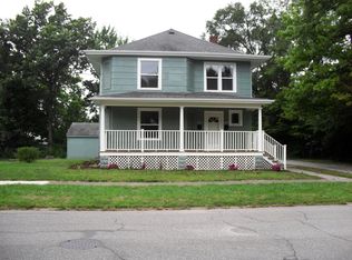 1027 Edwardsburg Ave, Elkhart, IN 46514