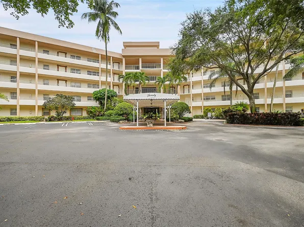 3800 Oaks Clubhouse Drive #508, Pompano Beach, FL 33069