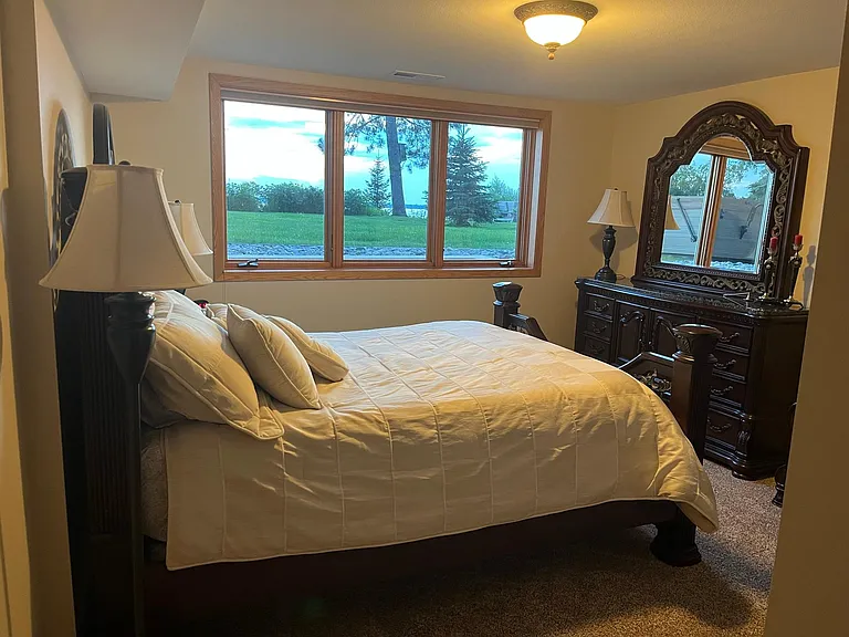 4329 Waville Rd NE — Photo 34