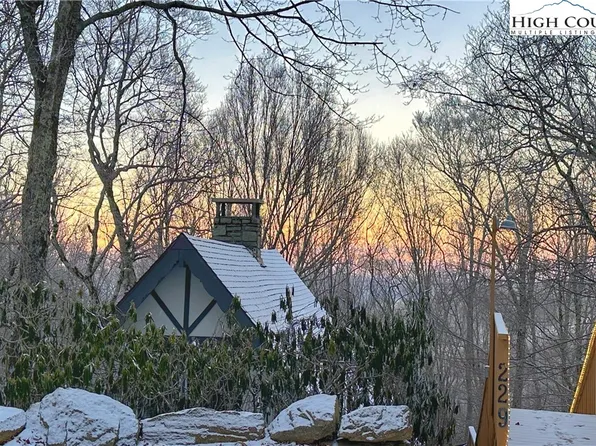 229 & 227 Charter Hills Road, Beech Mountain, NC 28604
