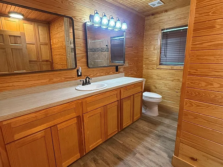 902 Hidden Valley Dr — Photo 19