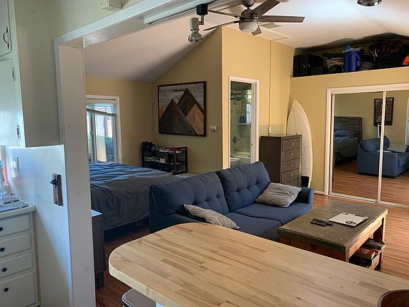 3rd image of 4305B Portola Dr