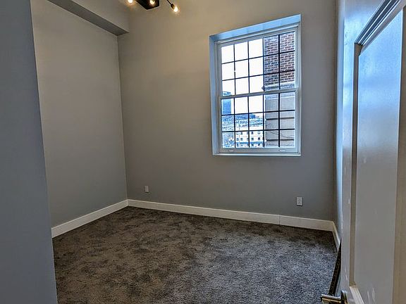 4th image of 905 Bingham St APT 107
