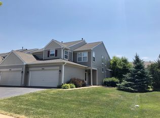 2866 Rutland Cir, Naperville, IL 60564
