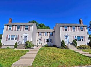 55 Cobb Rd, Wrentham, MA 02093