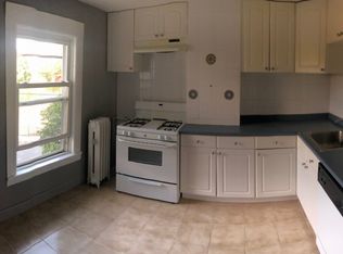 5 Chestnut St #2, Rutherford, NJ 07070