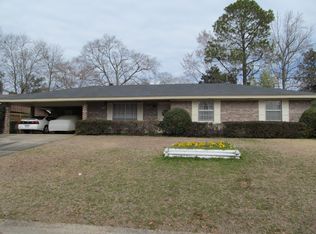 3017 Mesa Dr, Hattiesburg, MS 39402