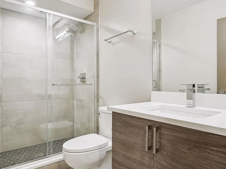 1386 Zenobia St — Photo 43