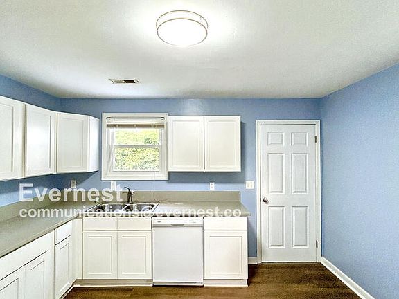 3rd image of 2611 Gravel Hill Rd