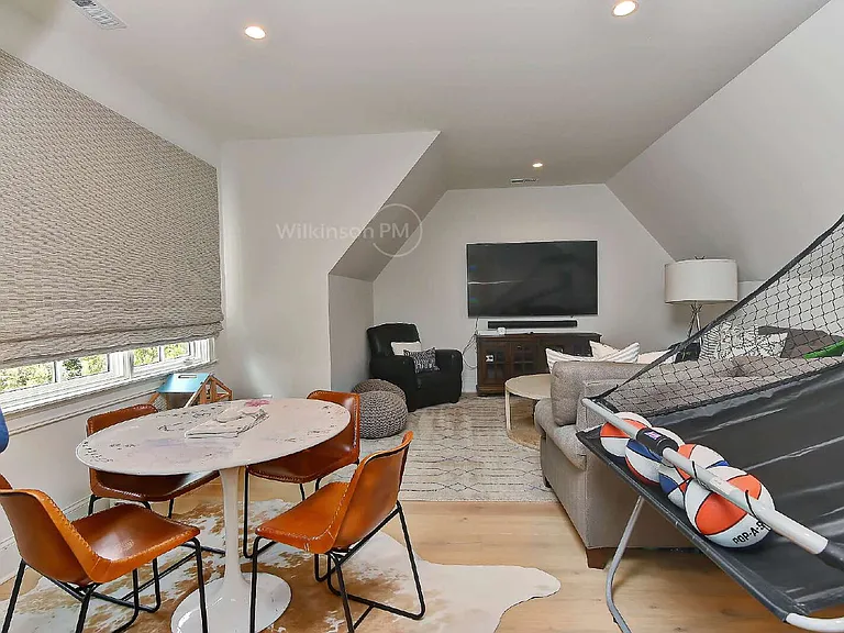 9705 Saddle Ave — Photo 65