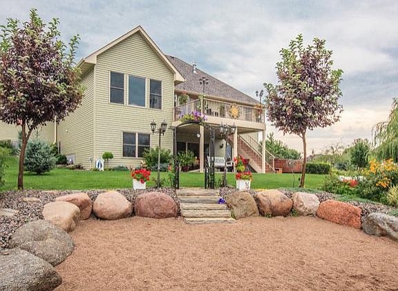 4th image of 3001 Aspen Lake Dr NE