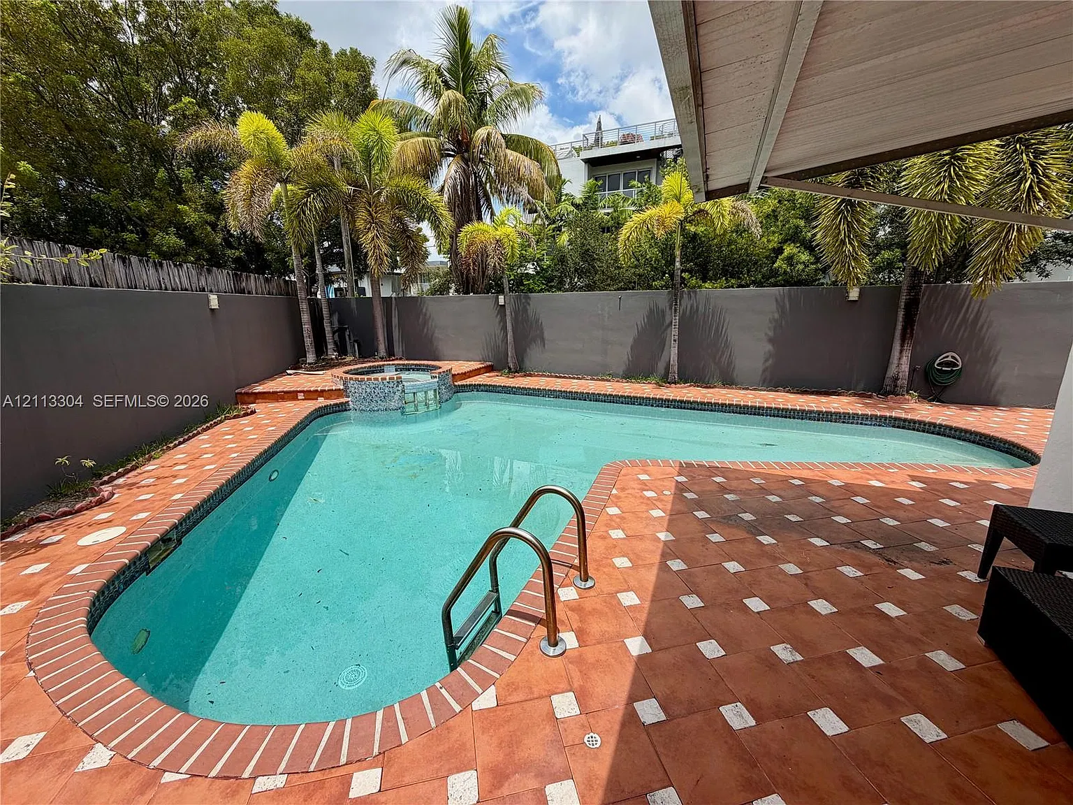 Brickell Estates — Photo 4