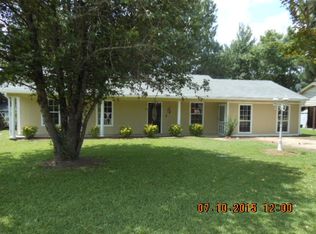 111 Meadowview Cir, Clinton, MS 39056