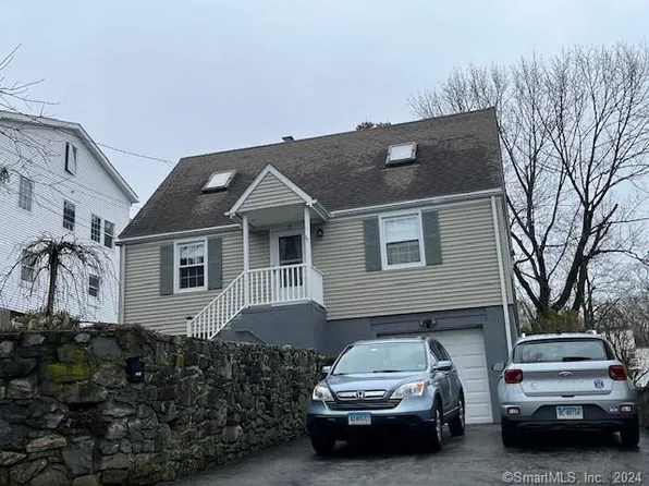 71 Coolidge Avenue, Stamford, CT 06906