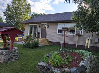 7440 J Rd, Gladstone, MI 49837