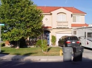 1251 Dolphin Dr, Perris, CA 92571