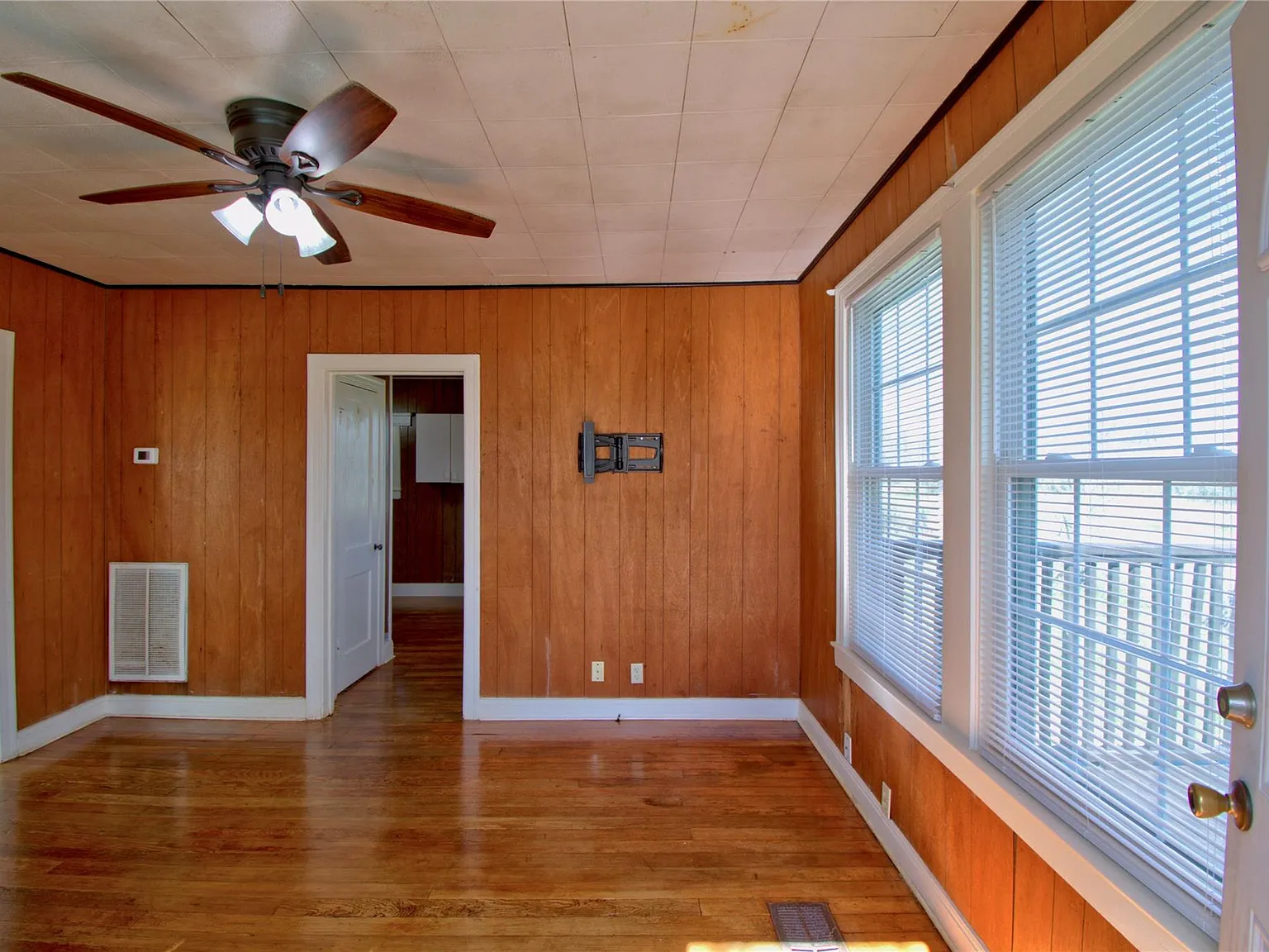 1 bed, 1.0 bath, 728 sqft, $1,395 — Photo 4