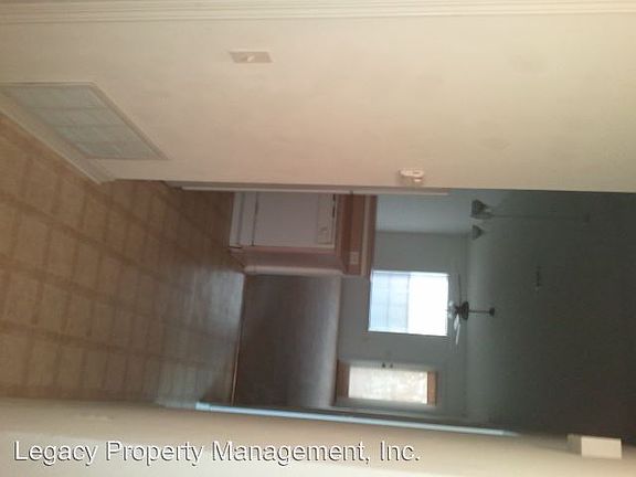 4th image of 8066 Stonebrook Dr