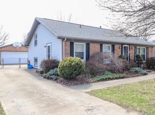 7914 Broadfern Dr, Louisville, KY 40291