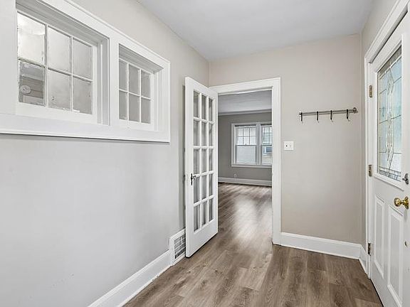 5th image of 5217 Columbus Ave