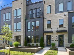 7027 Artesa Ln, Bethesda, MD 20817