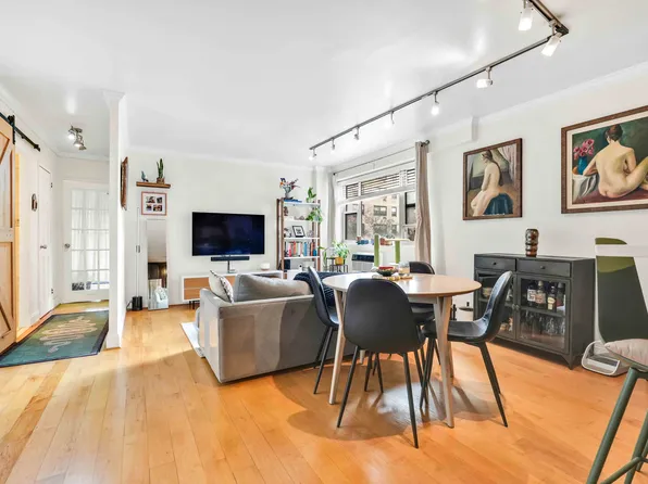 52-40 39th Drive image 5 of 15