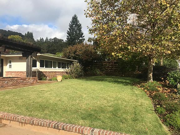 5th image of 141 Lombardy Ln