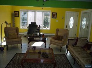 459 Lawton Ave, Cliffside Park, NJ 07010