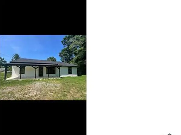 114 Raby St, Canton, NC 28716