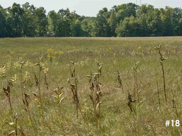 18 N Thomas Dr, Peru, IN 46970