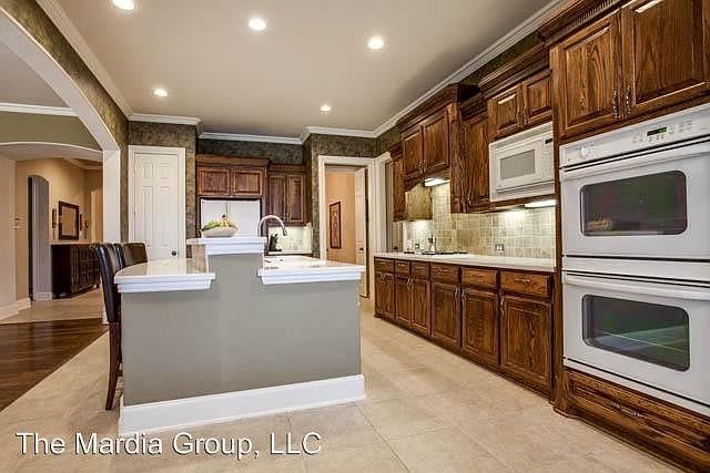 1st image of 5709 Eaglebend Dr