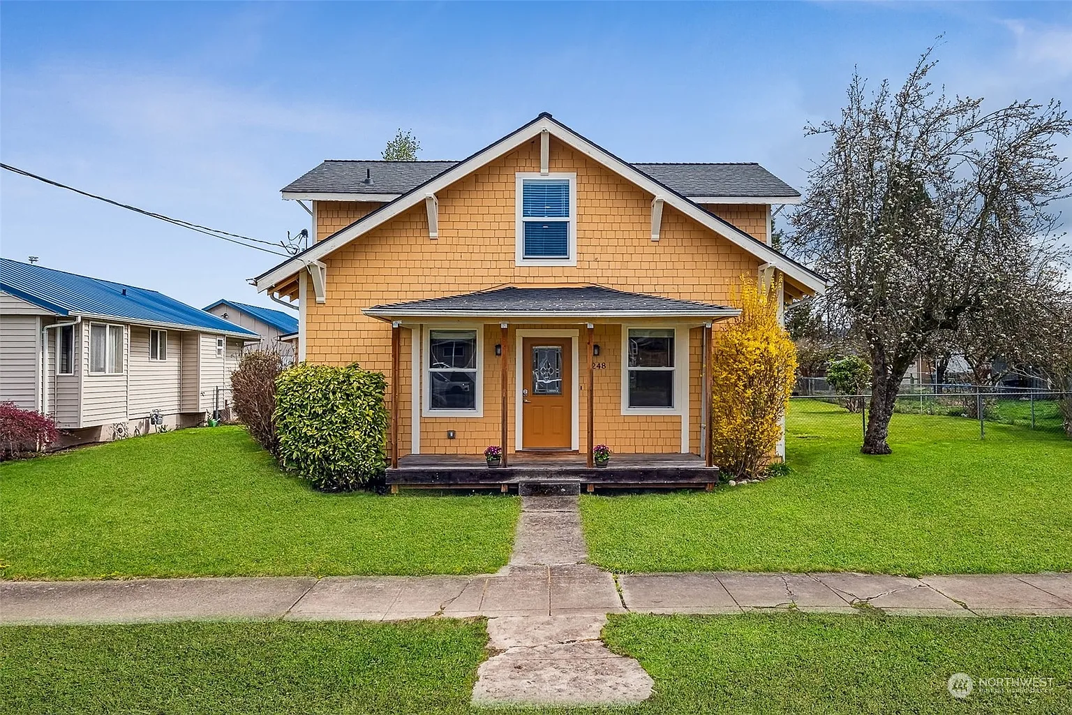 248 N Cascade Street photo 1