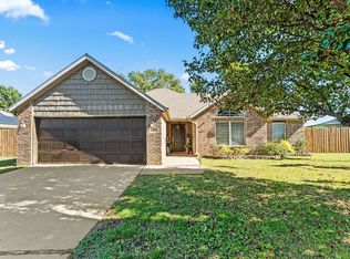 421 Crystal St, Lowell, AR 72745