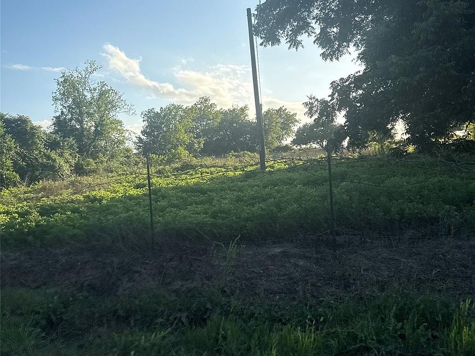 1st image of 7642 Dixon Rd