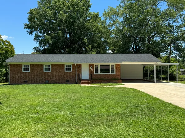 2916 Camberley Dr, Durham, NC 27704