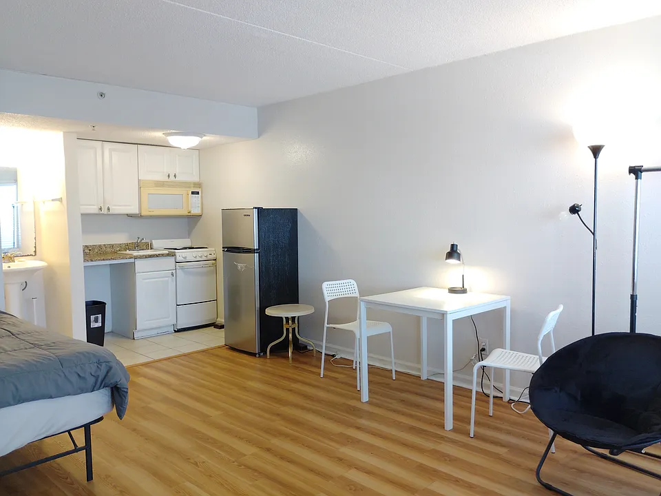 2506 S Ocean Blvd #203