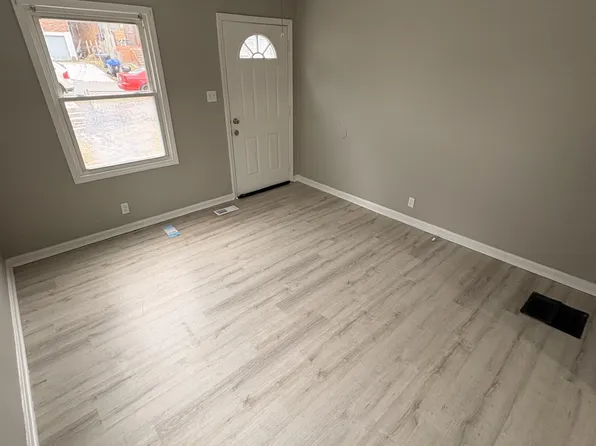 1417 Shingo Ave, Louisville, KY 40215