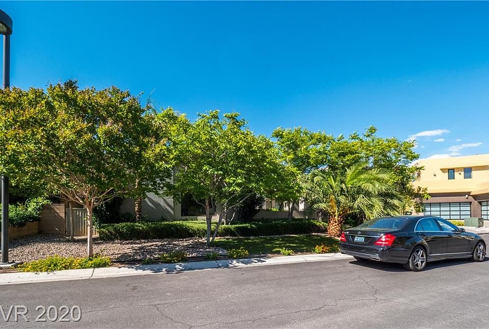1st image of 7422 Yonie Ct