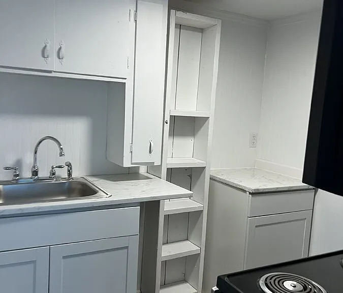 5446 Gov Barbour St #2 — Photo 3