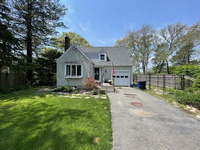 47 Lake Shore Dr, East Falmouth, MA, 02536