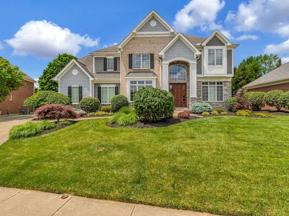 1449 Grand Oaks Dr, Cincinnati, OH 45255
