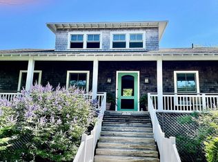 207 Anchor Walk, Saltaire, NY 11706