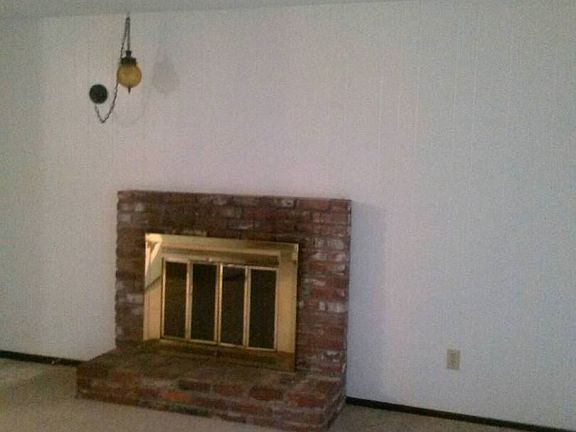 2nd image of 3408 E 18th St APT F