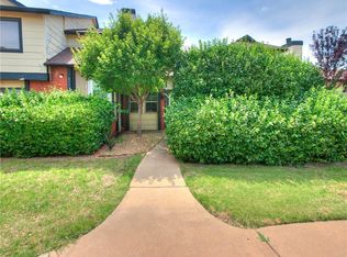 8727 N Roxbury Blvd, Oklahoma City, OK 73132