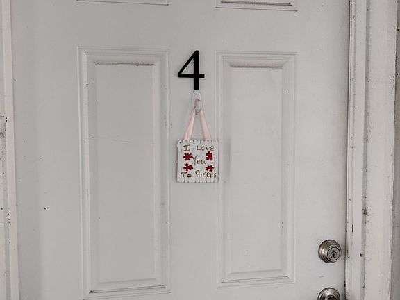 3rd image of 1710 S Washington Ave APT 4
