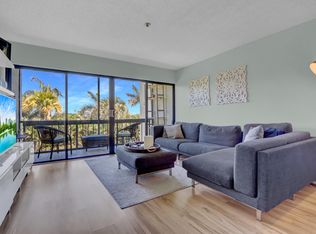 3000 Presidential Way APT 303, West Palm Beach, FL 33401