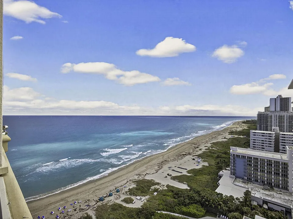 3800 N Ocean Dr #2050
