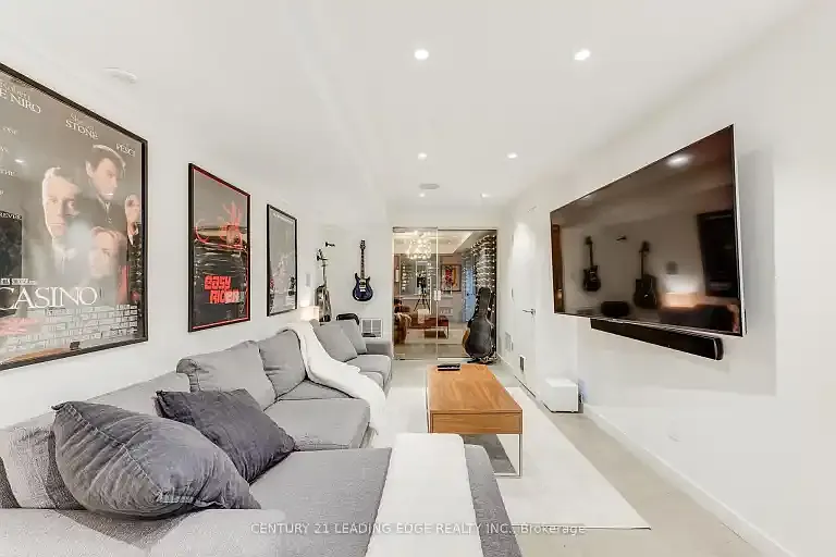 81 Dagmar Ave #1A — Photo 10