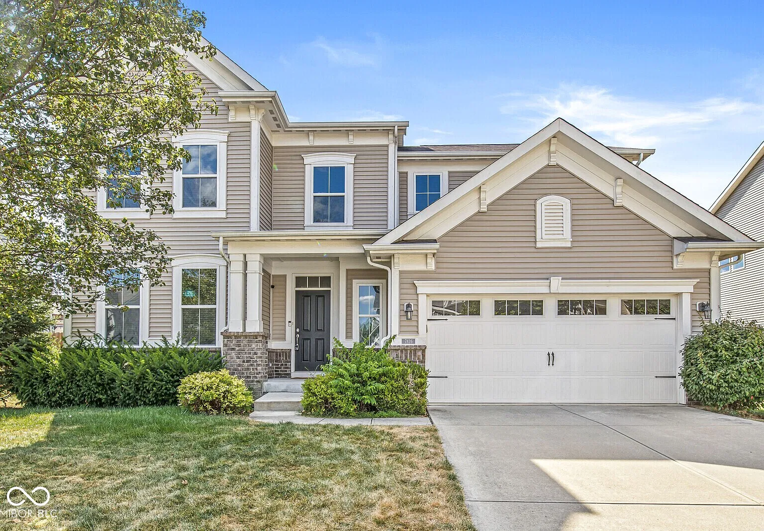 4 bed, 2.5 bath, 3415 sqft, $3,400 — Photo 1