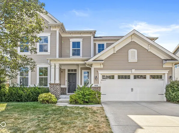 7826 Gray Eagle Dr, Zionsville, IN 46077